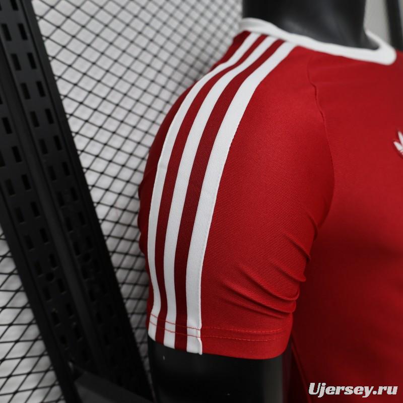 Player Version 26/27 Manchester United Red with White Three-Stripe Shoulders Jersey