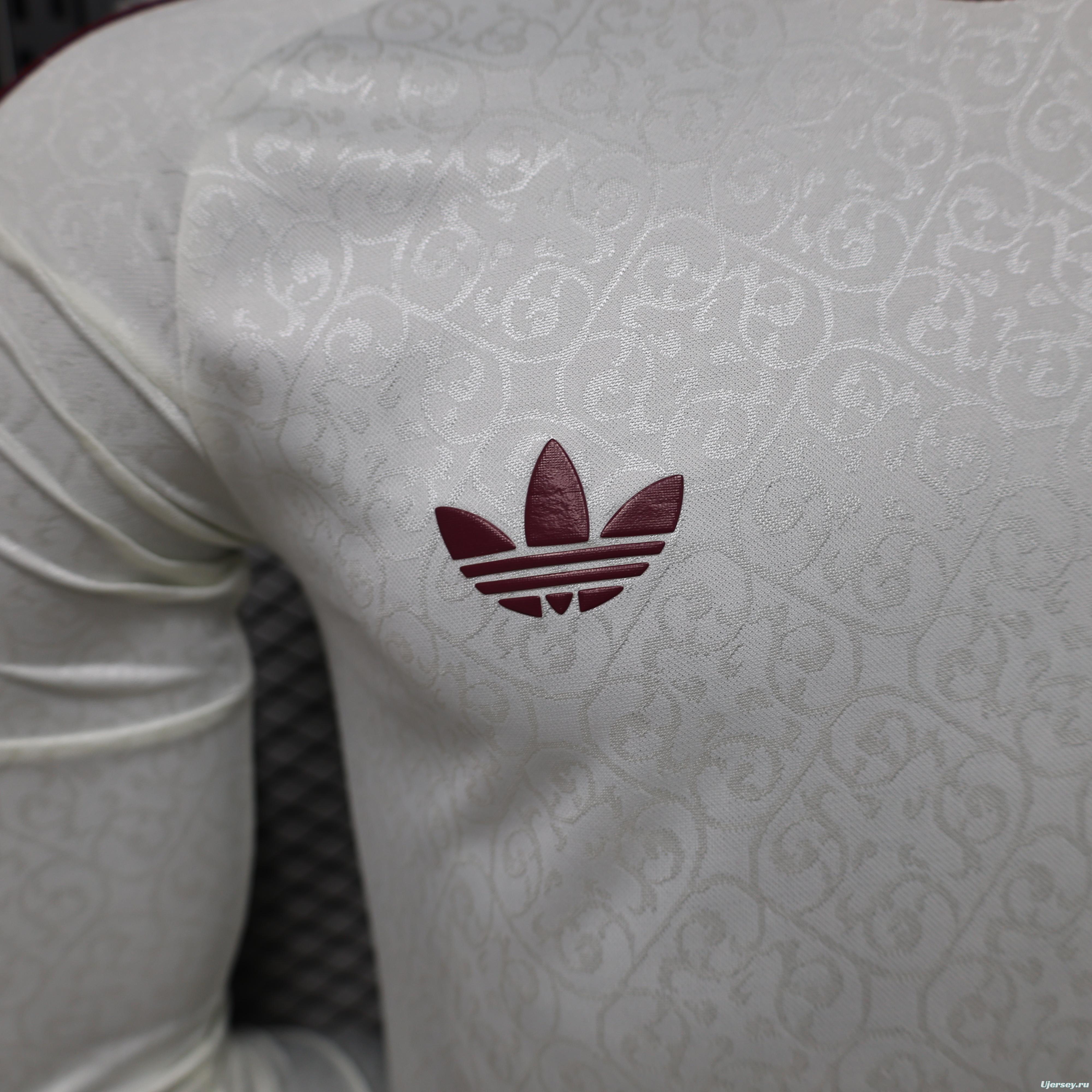 Player Version 26/27 Spain Away  White Long Sleeve Jersey