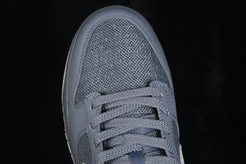 Nike SB Dunk Low Skateboarding Shoes with Cushioned Collar - IH1940-001