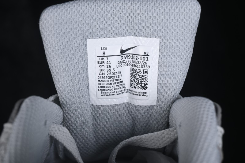 Nike Air Max 90 Retro Running Shoes with Visible Air Cushioning - DM9102-001