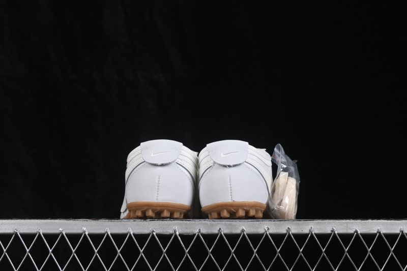 Nike Moon Shoe SP Retro Low-Top Lifestyle Sneakers with Cushioned Sole - IW0955-100