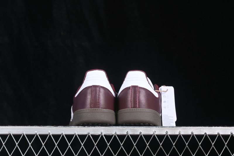 Adidas Samba OG Classic Sneakers with Retro Design - JR8844