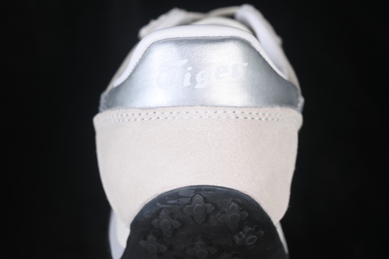 Onitsuka Tiger EDR 78 Retro Running Shoes with Comfort Cushioning and Non-Slip Rubber Outsole - 1183B411-104