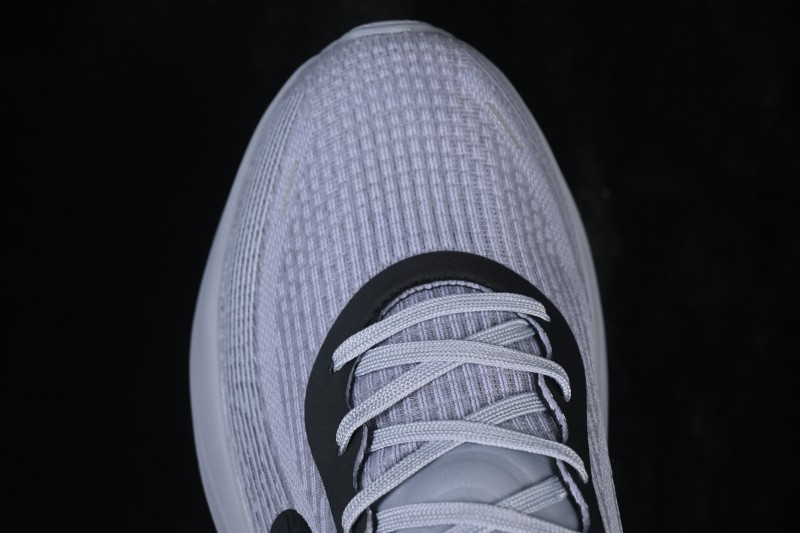Nike Journey Run Cushioned Low-Top Running Shoes with Anti-Slip and Abrasion-Resistant Sole - FB7765-005