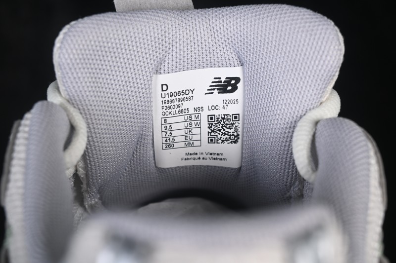 New Balance 1906 Retro Running Shoes with T-Beam Arch Support and Exposed Cushioning - U19065DY