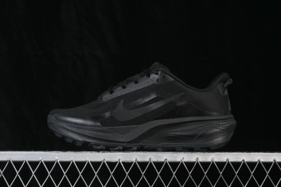 Nike ACG Zegama Trail Running Shoes with Cushioned React Foam and Grippy Rubber Outsole - HV8116-002