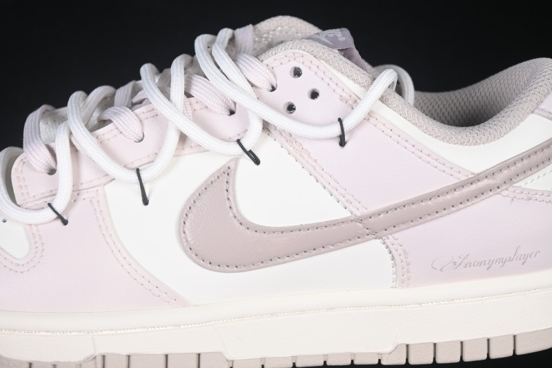 Nike SB Dunk Low Retro Skateboarding Shoes with Strap Detail - HF5441-007