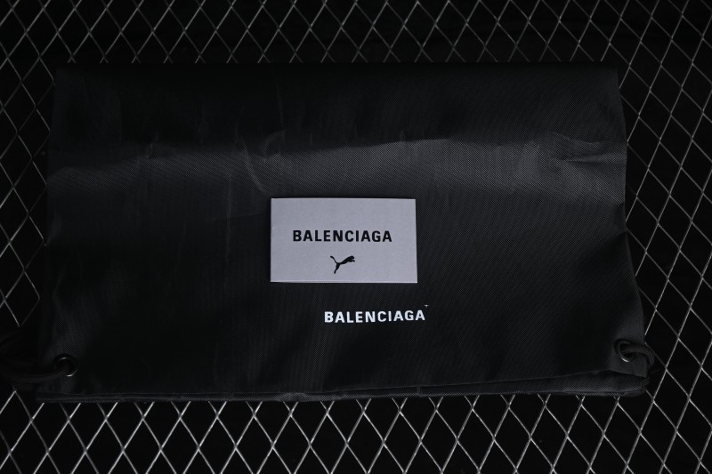 Balenciaga x Puma Speedcat Collaboration Low-Top Lifestyle Sneakers with Racing-Inspired Design - 406515-01