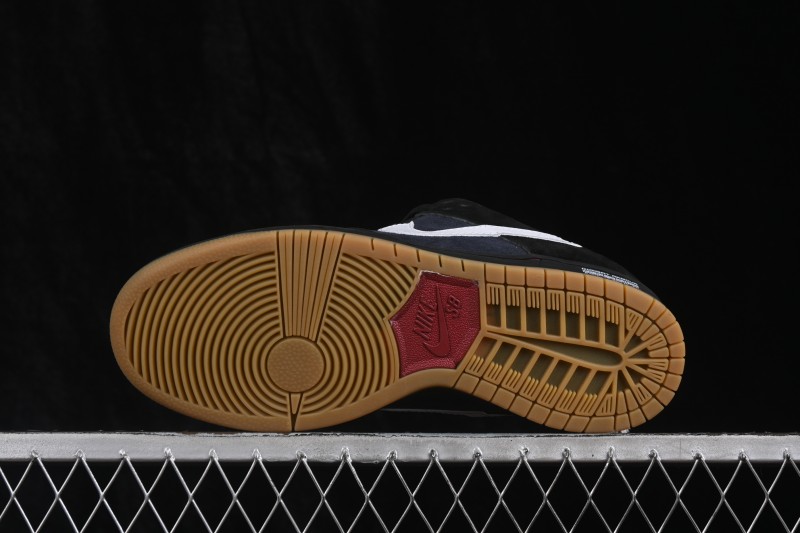 Nike SB Dunk Low Skateboarding Shoes with Cushioned Collar and Rubber Outsole - HQ1625-500