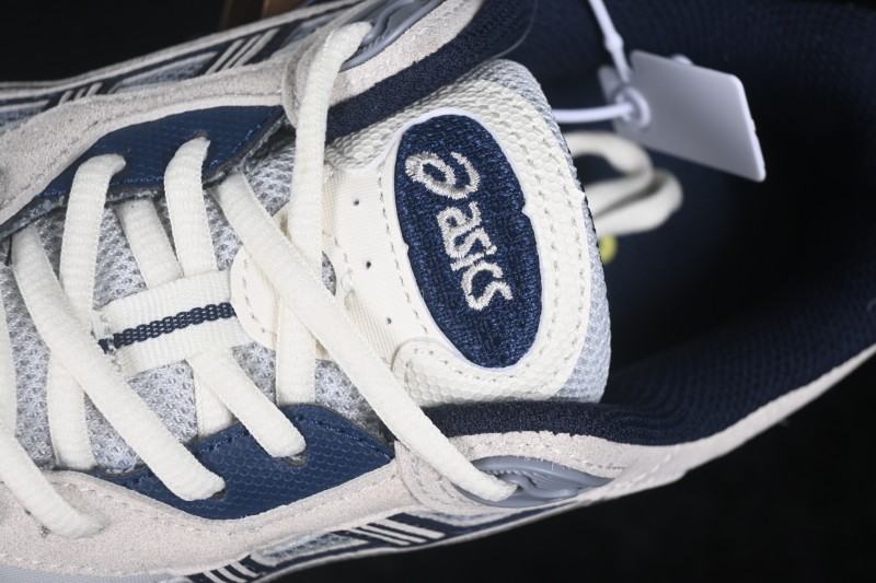 Asics Gel-NYC 2.0 Retro Running Shoes with Breathable Mesh and Suede Upper - 1203A895-020