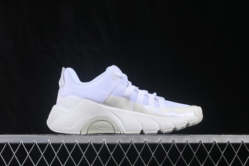 Nike Free Metcon 7 Training Shoes with Breathable Mesh Upper and Durable Cushioning - II7406-101