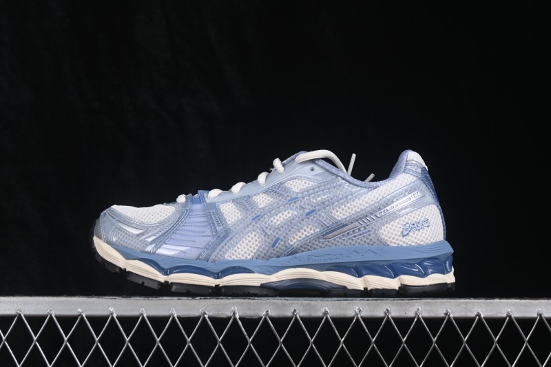 Adidas Original Seamless Knit Running Shoes with 360 Degree Glide Cushioning - 1203B144-102