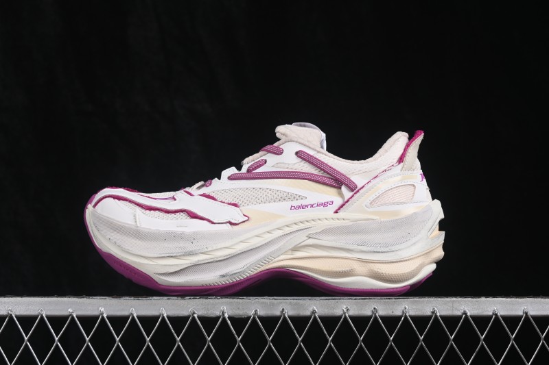 Balenciaga Jet Embossed Round-Toe Thick-Sole Low-Top Chunky Sneakers - WMRTN9150