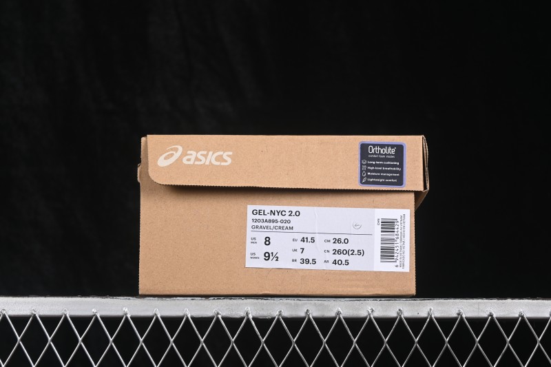 Asics Gel-NYC 2.0 Retro Running Shoes with Breathable Mesh and Suede Upper - 1203A895-020