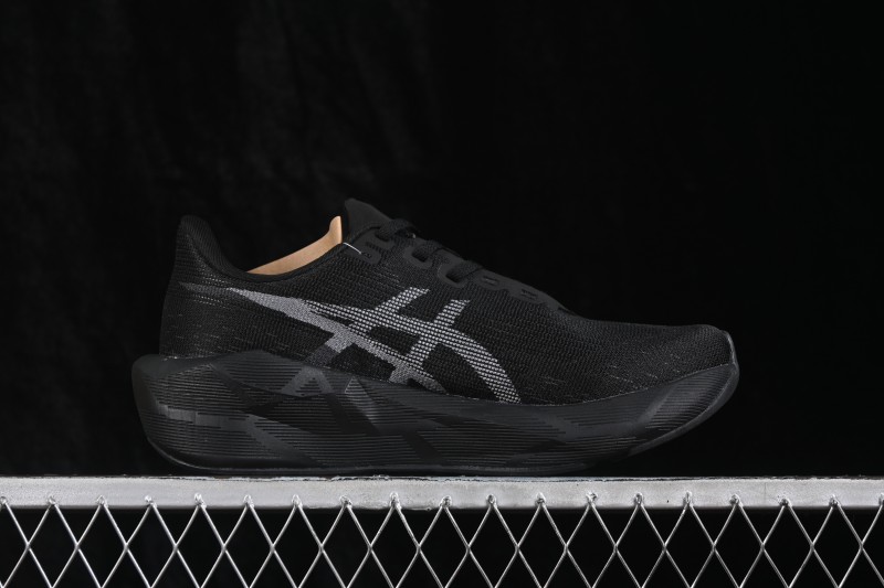 Asics Novablast 6 Retro Breathable Cushioned Running Shoes for Men - 1011C243-002