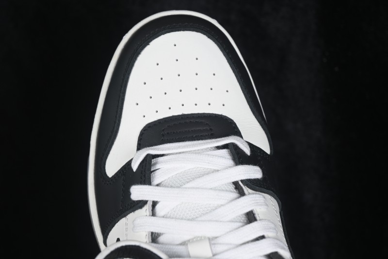 Off-White Out of Office Low-Top Fashion Skate Shoes in Black and White