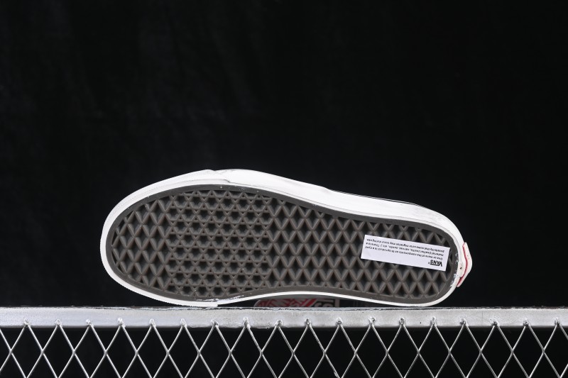 Vans Authentic 44 Low Top Skateboard Shoes - VN000D9NBLK