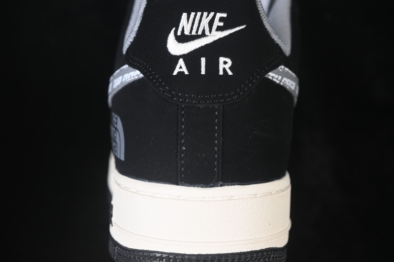 Nike Air Force 1'07 Low Casual Skate Shoes - DQ9688-108