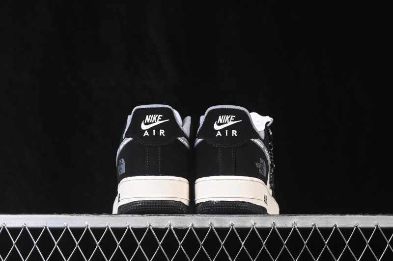 Nike Air Force 1'07 Low Casual Skate Shoes - DQ9688-108