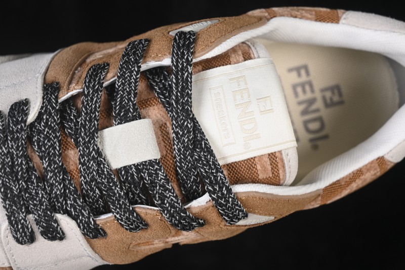 Fendi Match Round Toe Thick Sole Low-Top Casual Sneakers - AHH2F1FHS