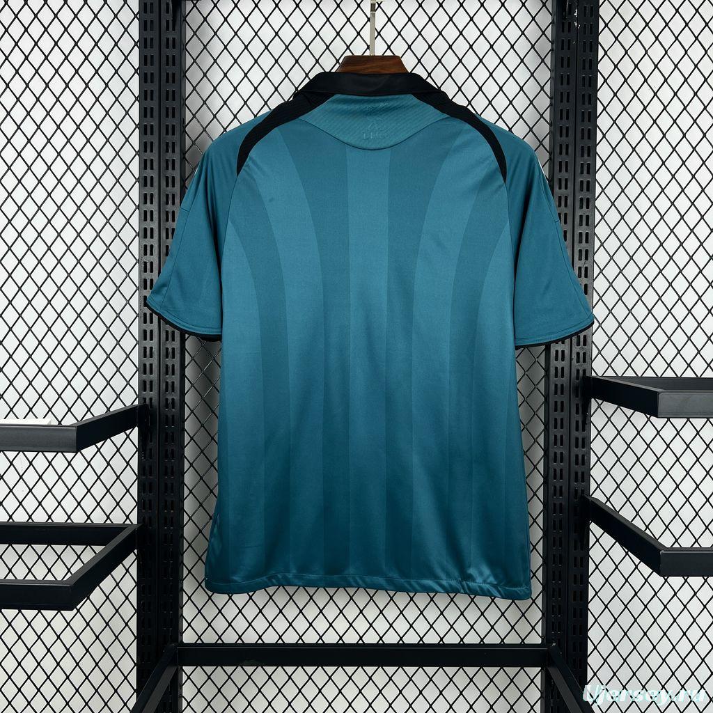 2008/09 Retro Liverpool Third Jersey