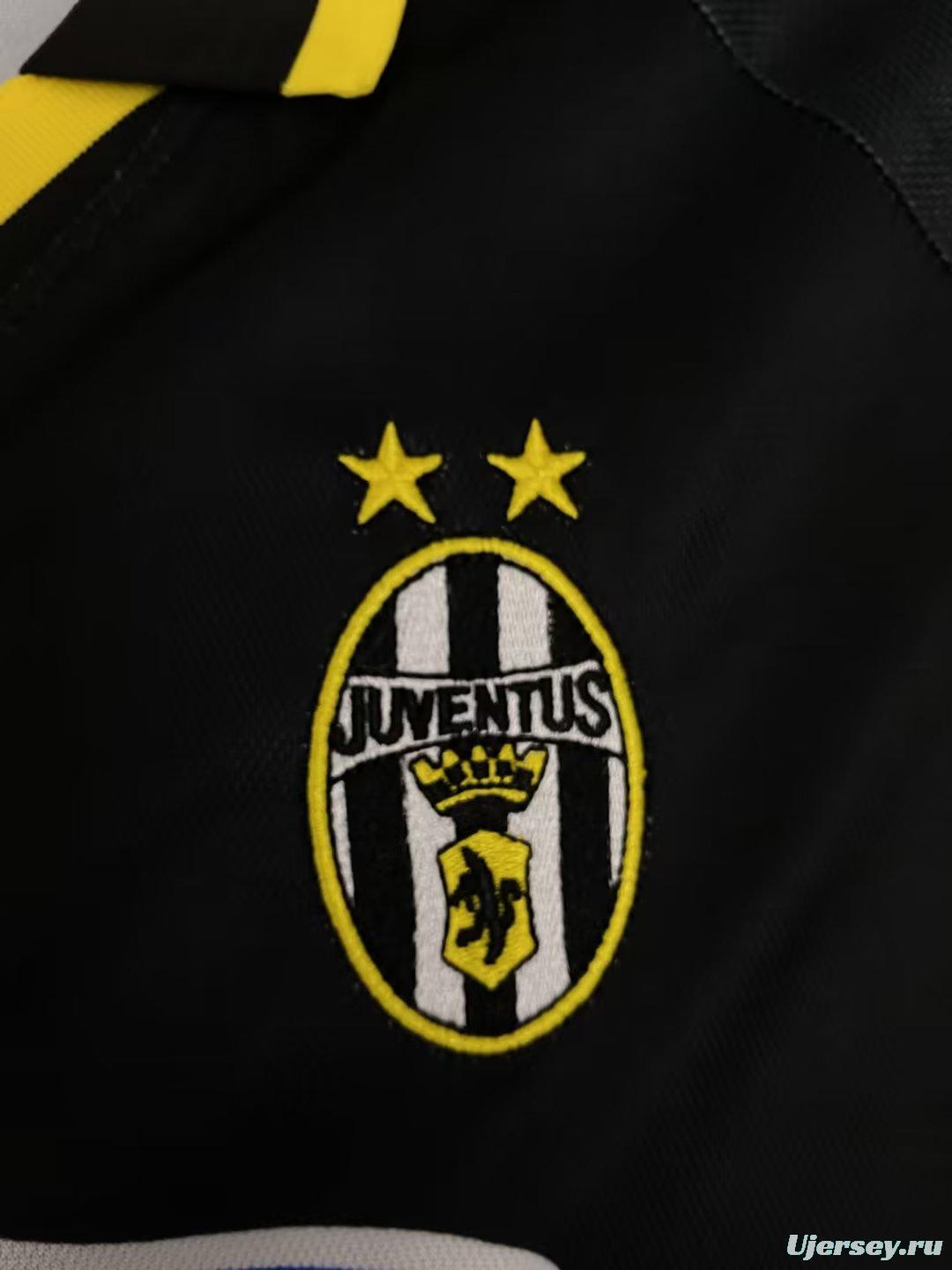 Retro 94/95 Juventus Third Black Jersey
