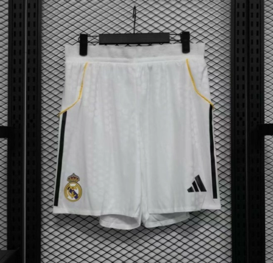 Player Version 25/26 Real Madrid Home Shorts