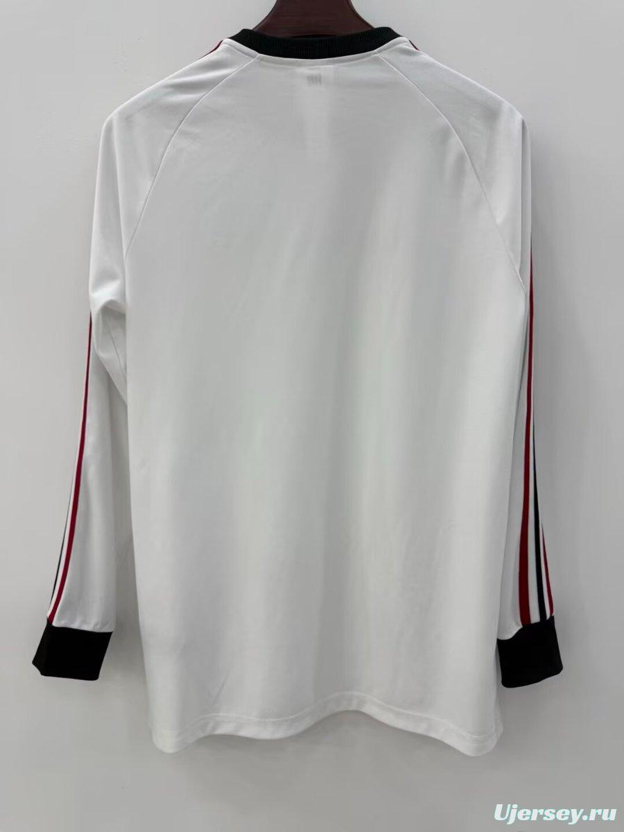 25/26 Manchester United Originals White Crew Long Sleeve Sweat