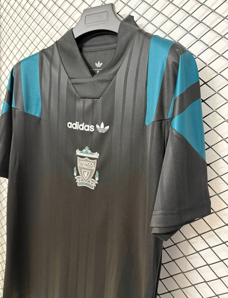 26/27 Liverpool EQT  Black Jersey